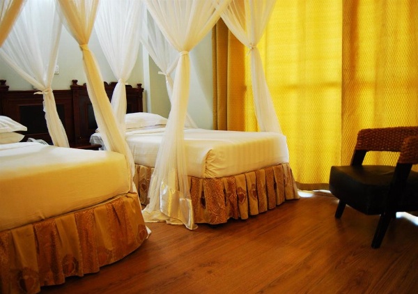 Mc-Elly's Hotel image 13
